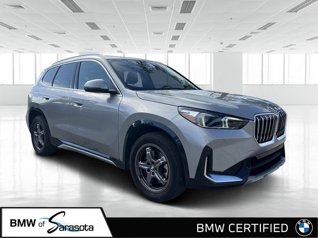 2025 BMW X1 28i's photo