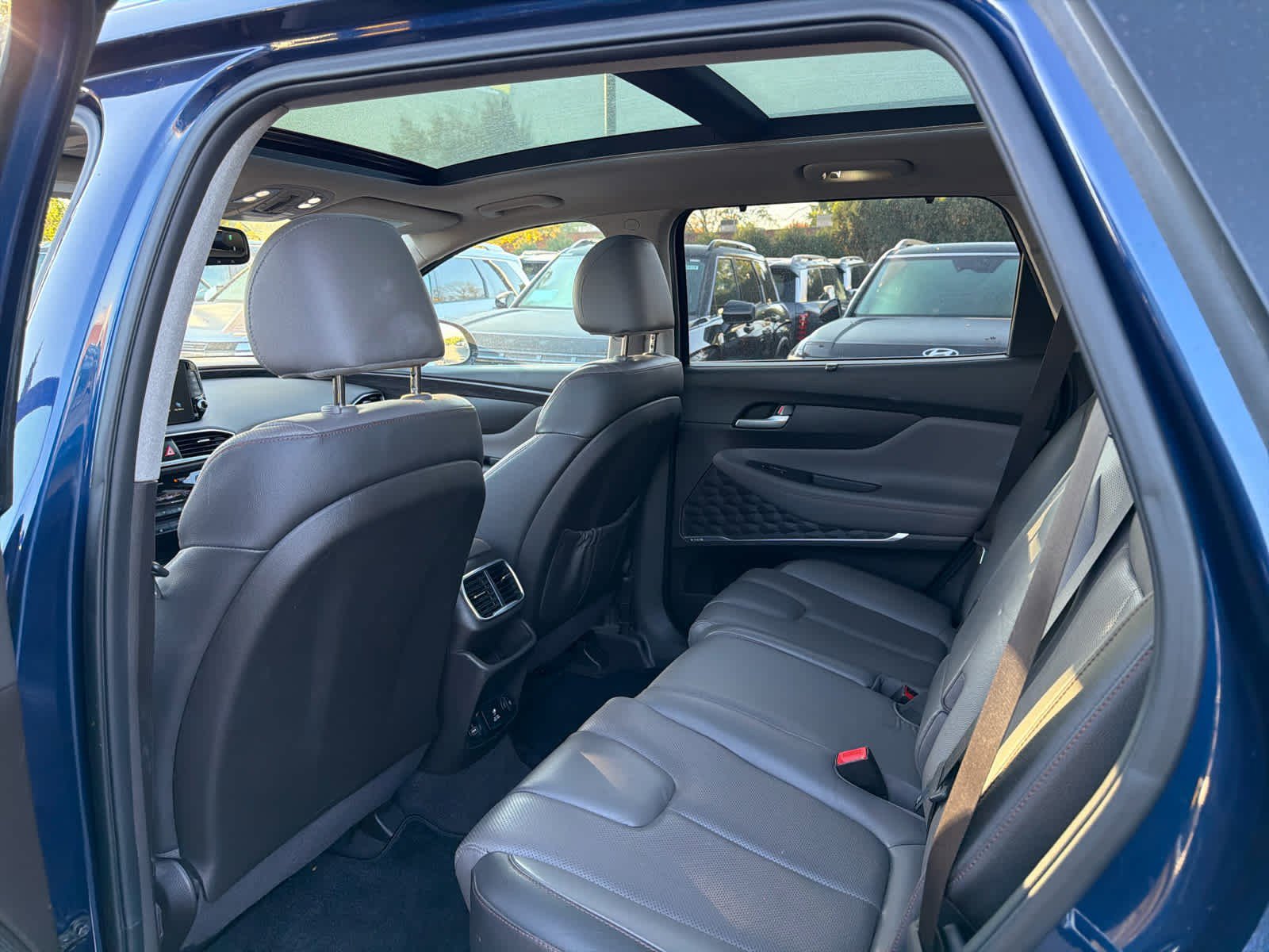 2020 Hyundai Santa Fe Limited photo 2