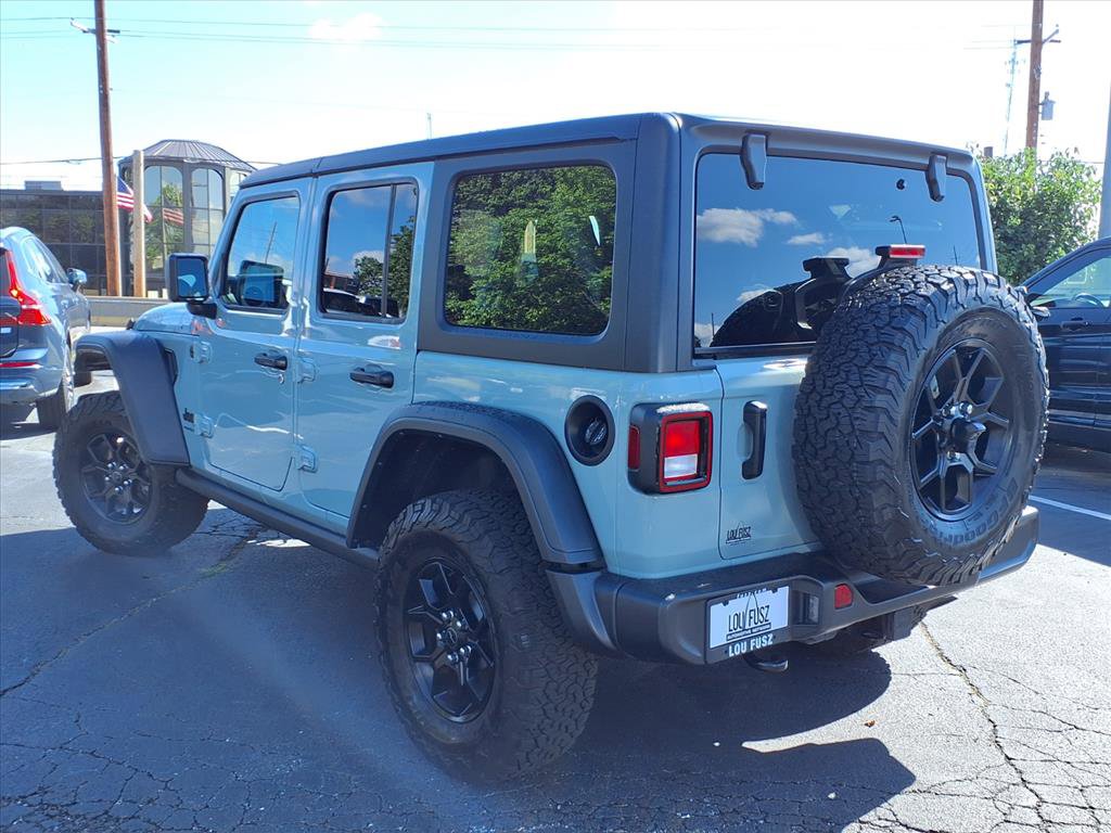 2024 Jeep Wrangler Willys photo 2