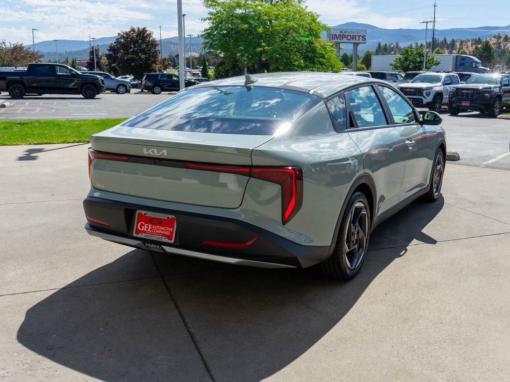 2025 Kia K4 EX photo 7
