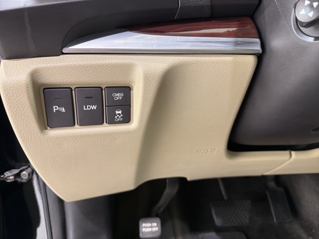 2014 Acura MDX SH-AWD photo 11