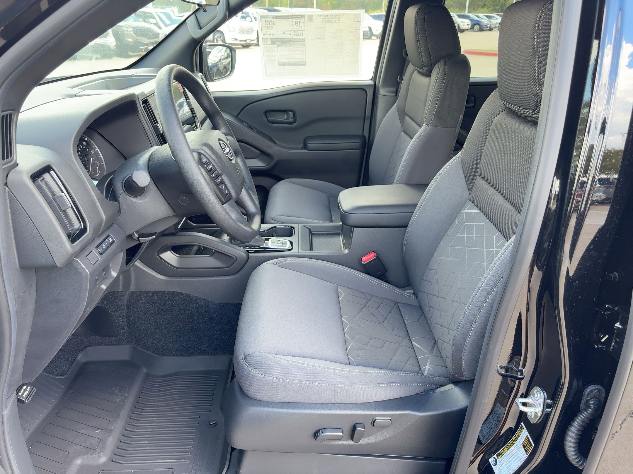 2026 Nissan Frontier SV photo 5