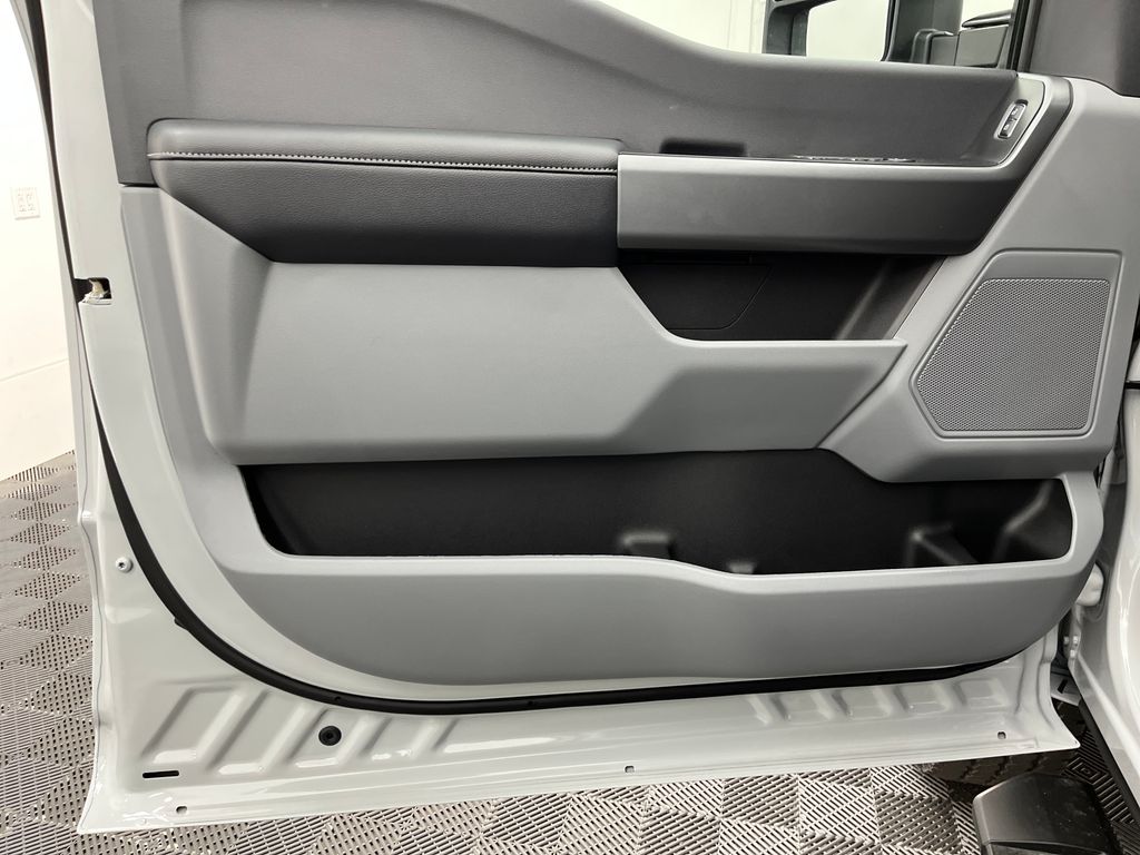2026 Ford F-250 photo 10
