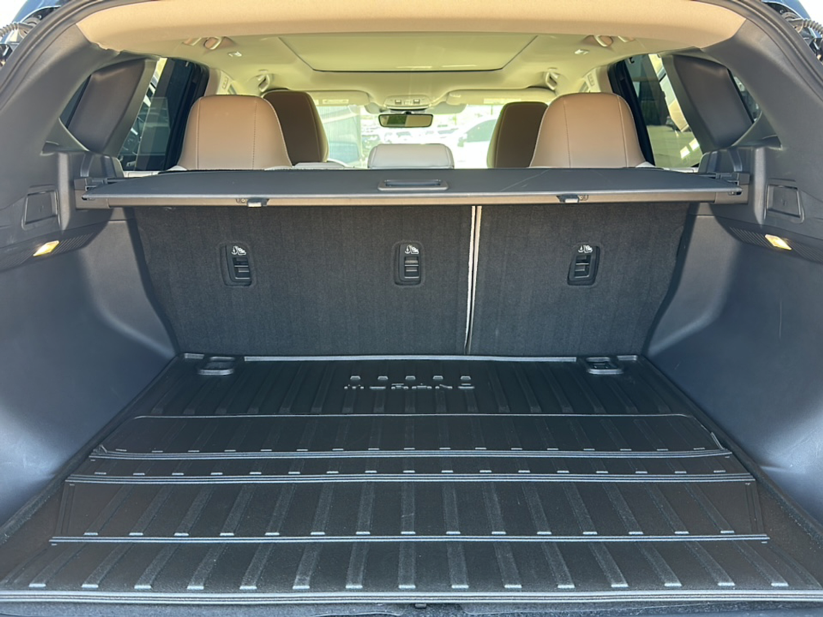 2025 Nissan Murano Platinum photo 9