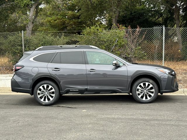 2025 Subaru Outback Touring XT photo 3