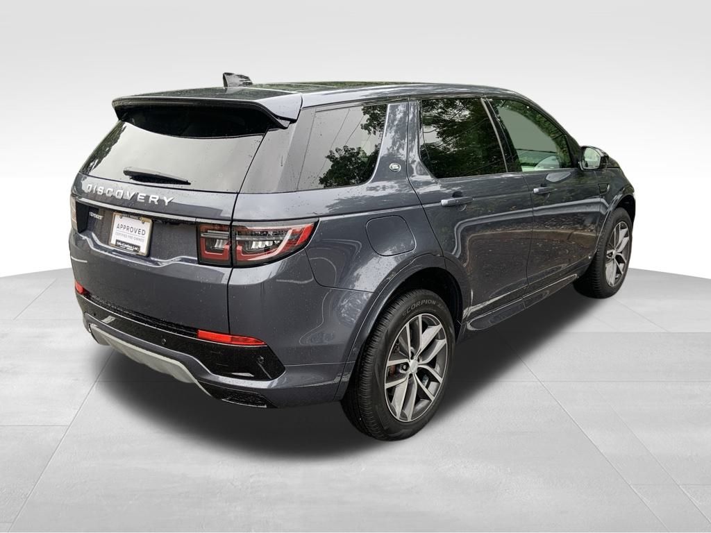 2025 Land Rover Discovery Sport S photo 7