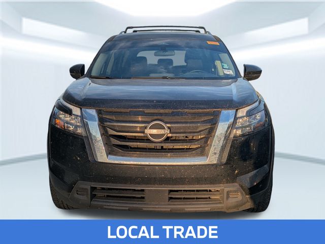 2023 Nissan Pathfinder SV photo 2