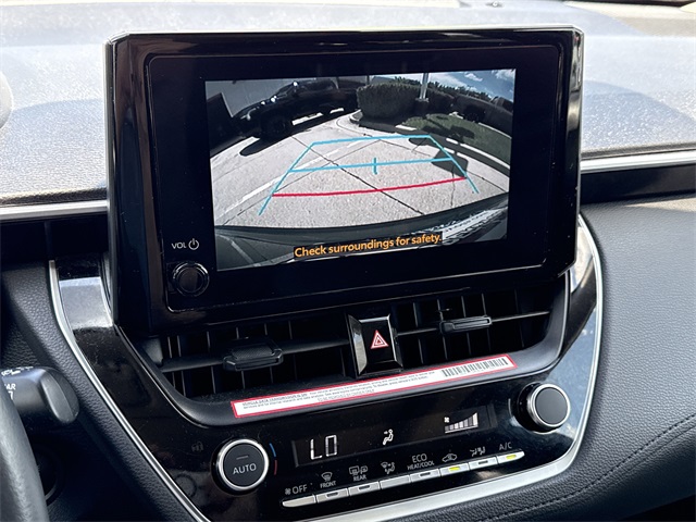 2024 Toyota Corolla Cross LE photo 23