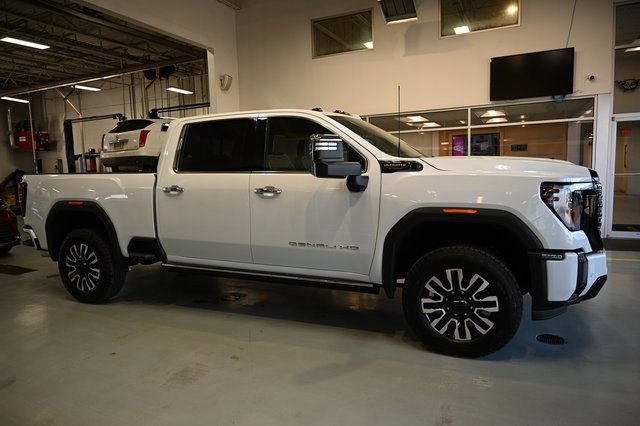2026 Gmc Sierra 2500 HD Denali Ultimate photo 4