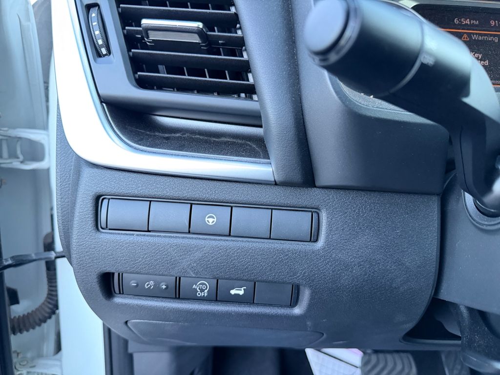 2024 Nissan Rogue SV photo 24
