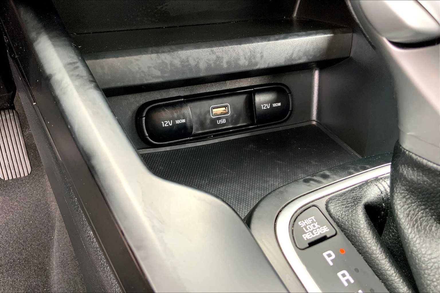 2023 Kia Soul LX photo 30