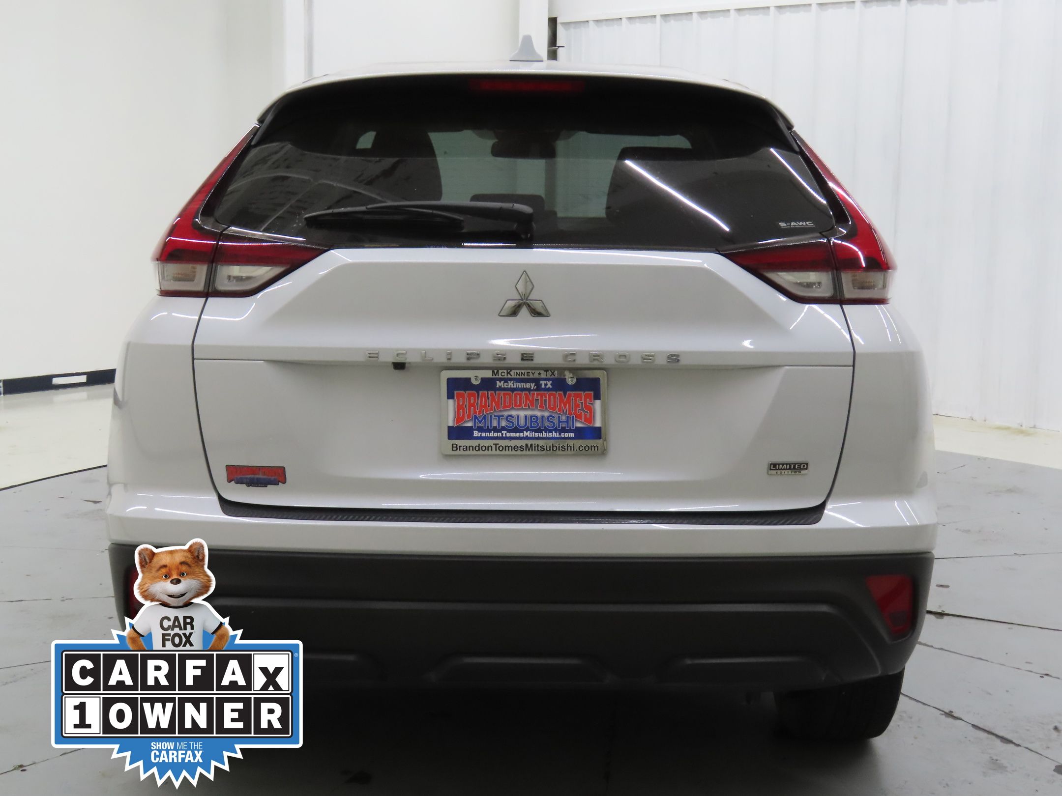 2022 Mitsubishi Eclipse Cross LE photo 4