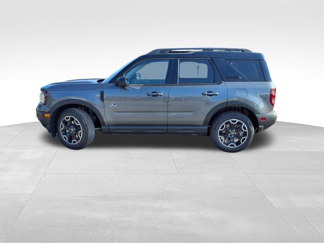 2025 Ford Bronco Sport Outer Banks photo 3