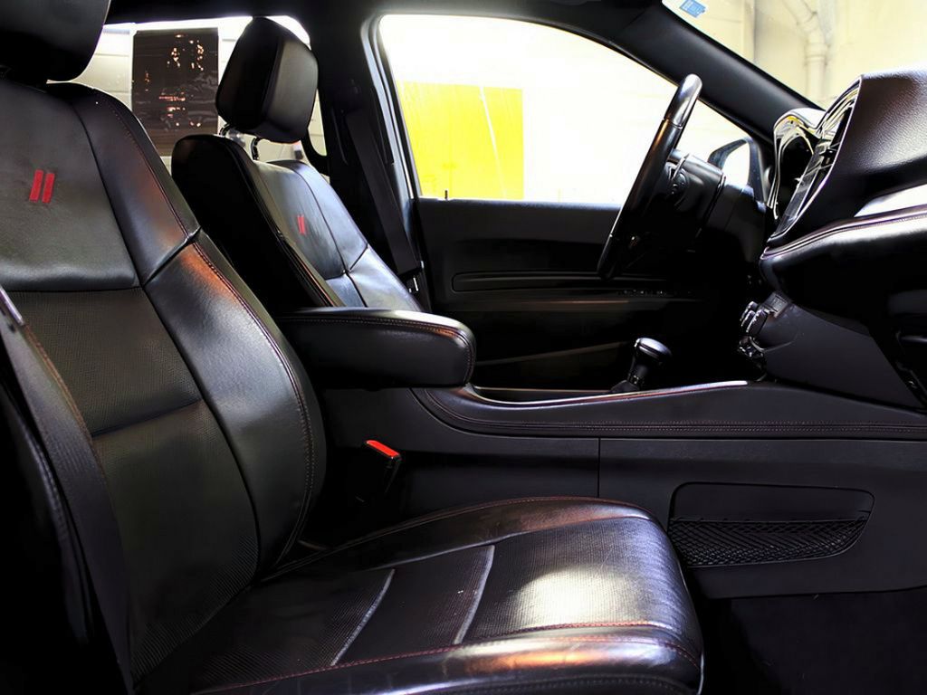 2022 Dodge Durango R/T photo 31