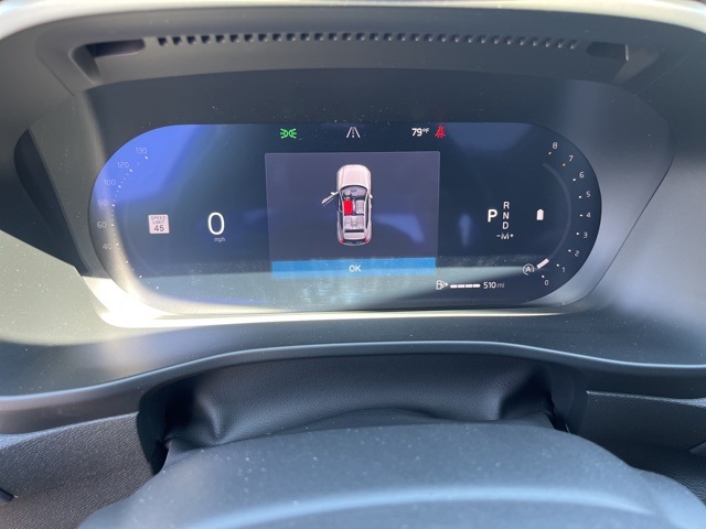 2026 Volvo XC40 Plus photo 13