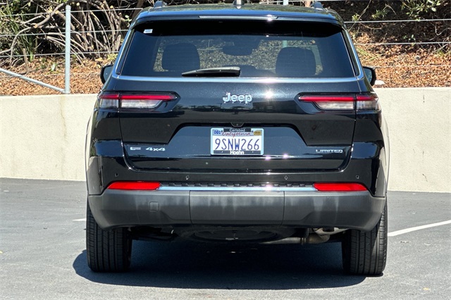 2023 Jeep Grand Cherokee Limited photo 4