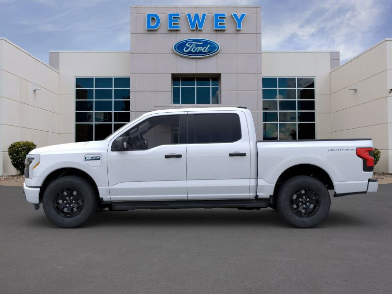 2025 Ford F-150 Lightning XLT photo 3