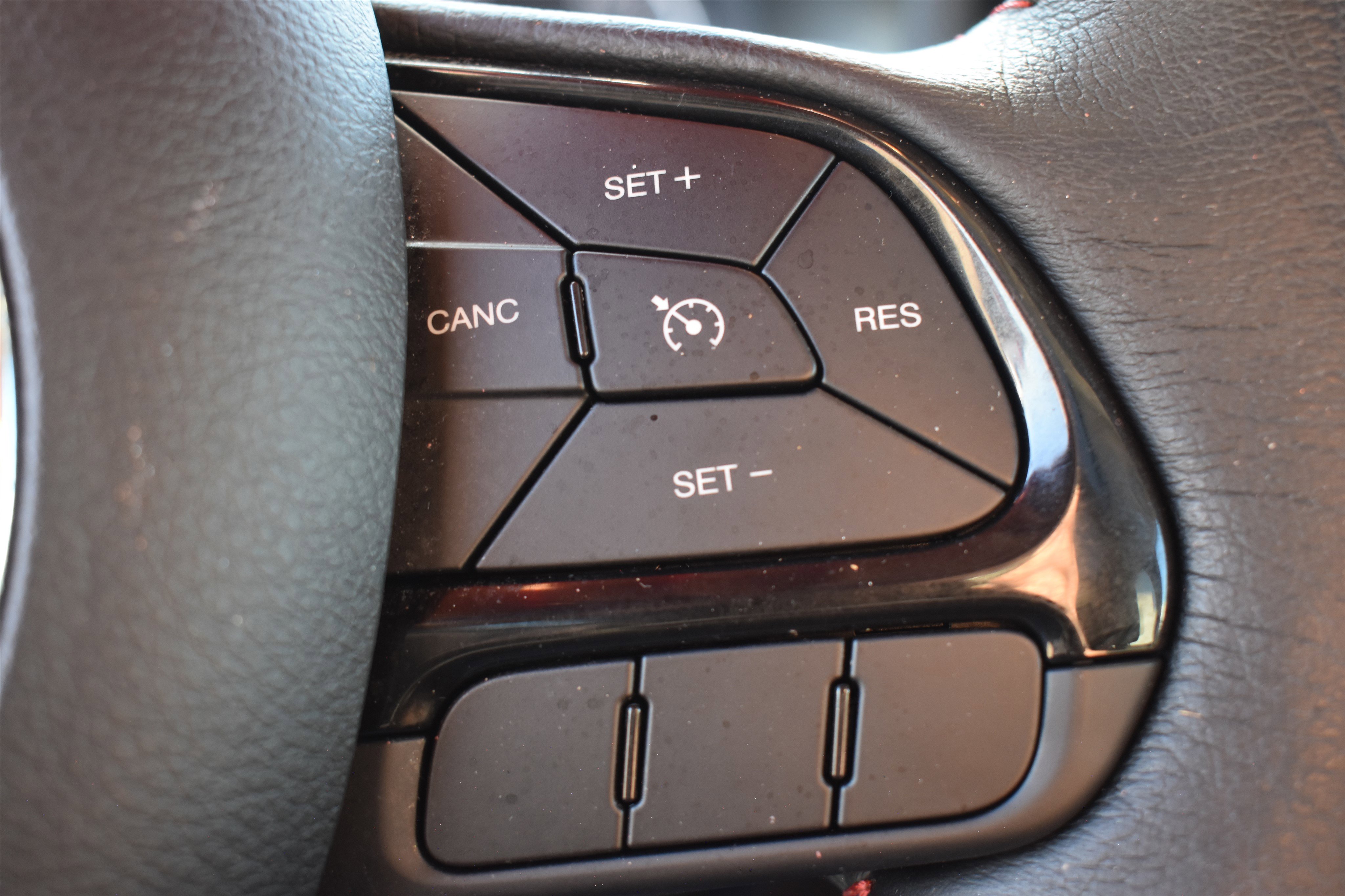 2022 Jeep Renegade Red Edition photo 14