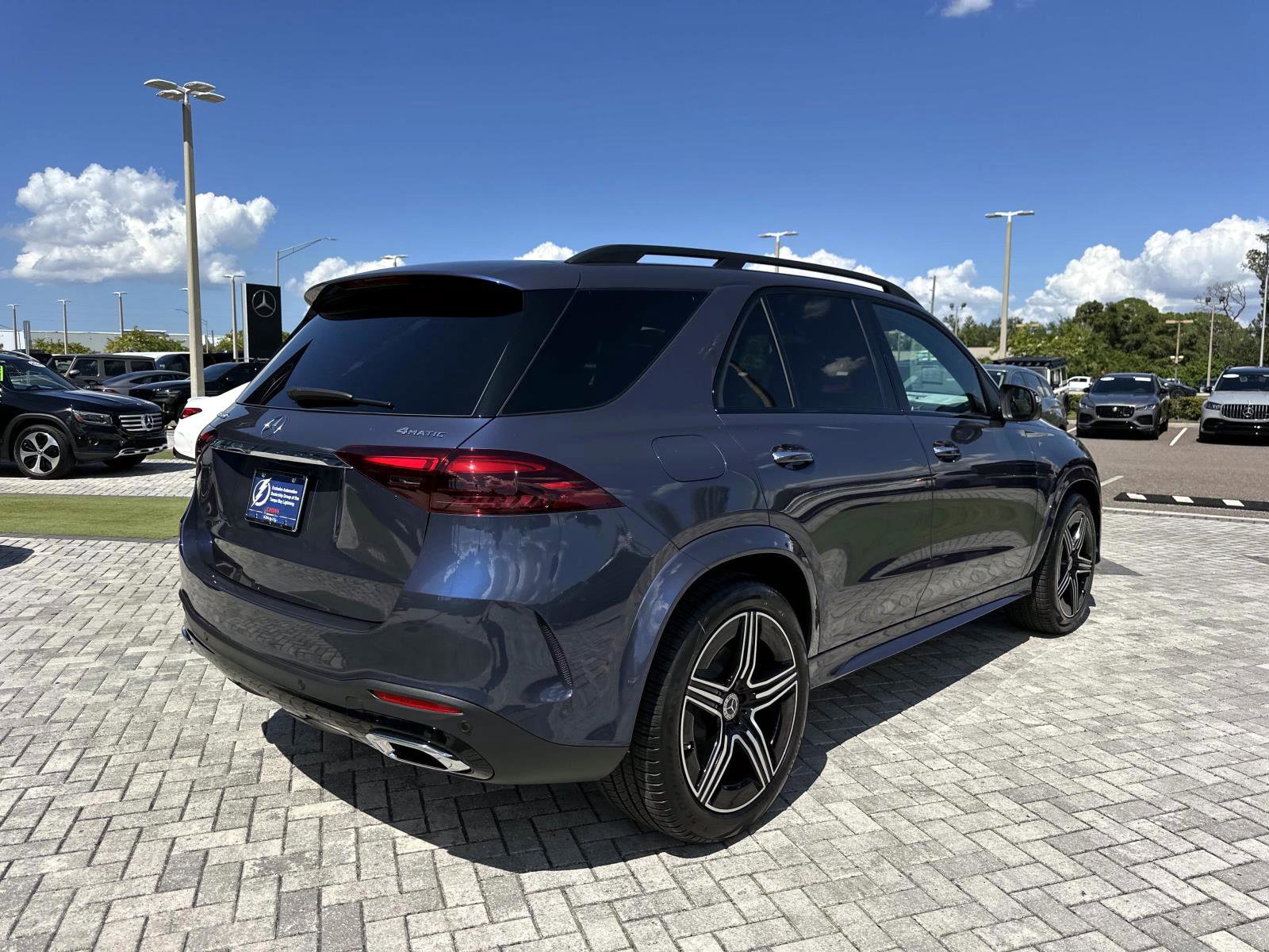 2026 Mercedes Benz GLE 450 4MATIC photo 4