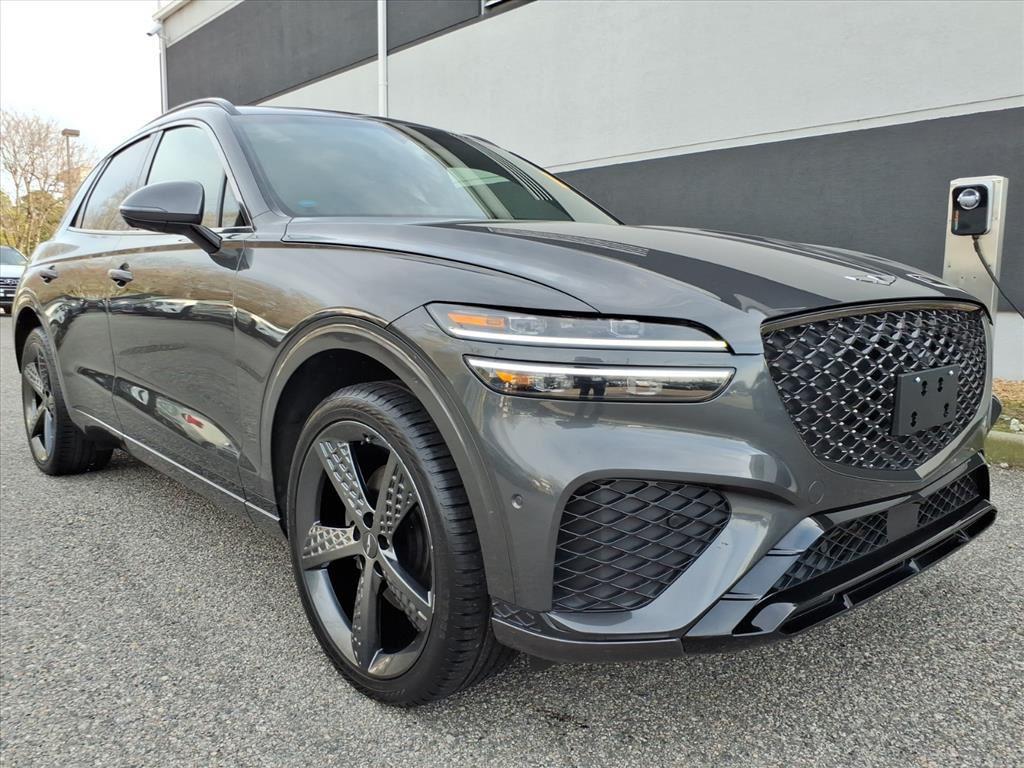 2022 GENESIS GV70 Standard's photo