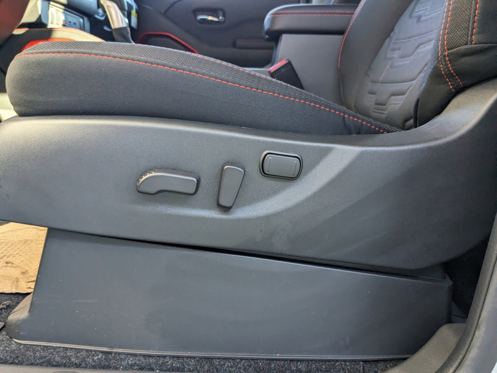 2025 Nissan Frontier Crew Cab PRO-X photo 14