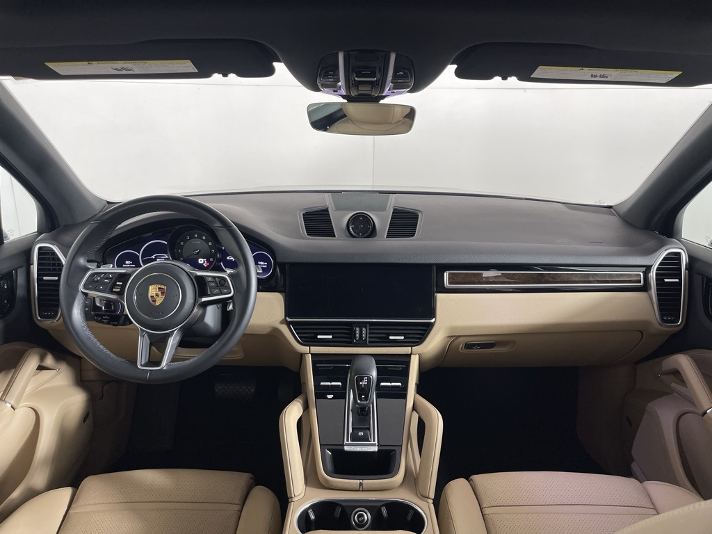 2022 Porsche Cayenne Base photo 18