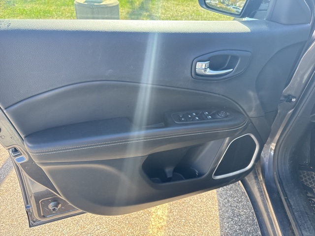 2019 Jeep Compass Latitude photo 15