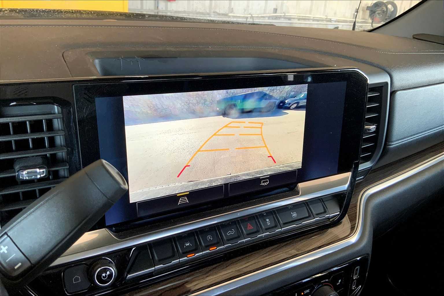 2022 Chevrolet Silverado 1500 LT photo 24