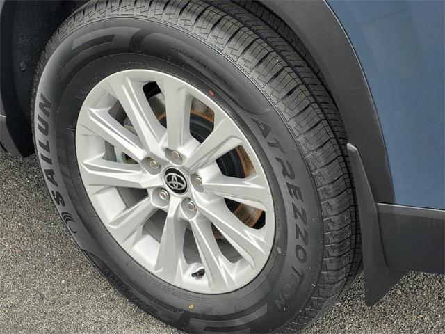 2024 Toyota Grand Highlander XLE photo 5