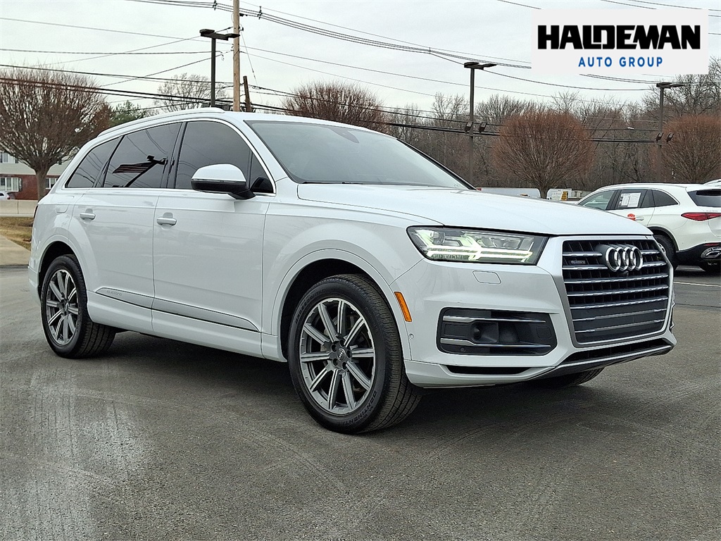 2019 Audi Q7 Premium Plus's photo
