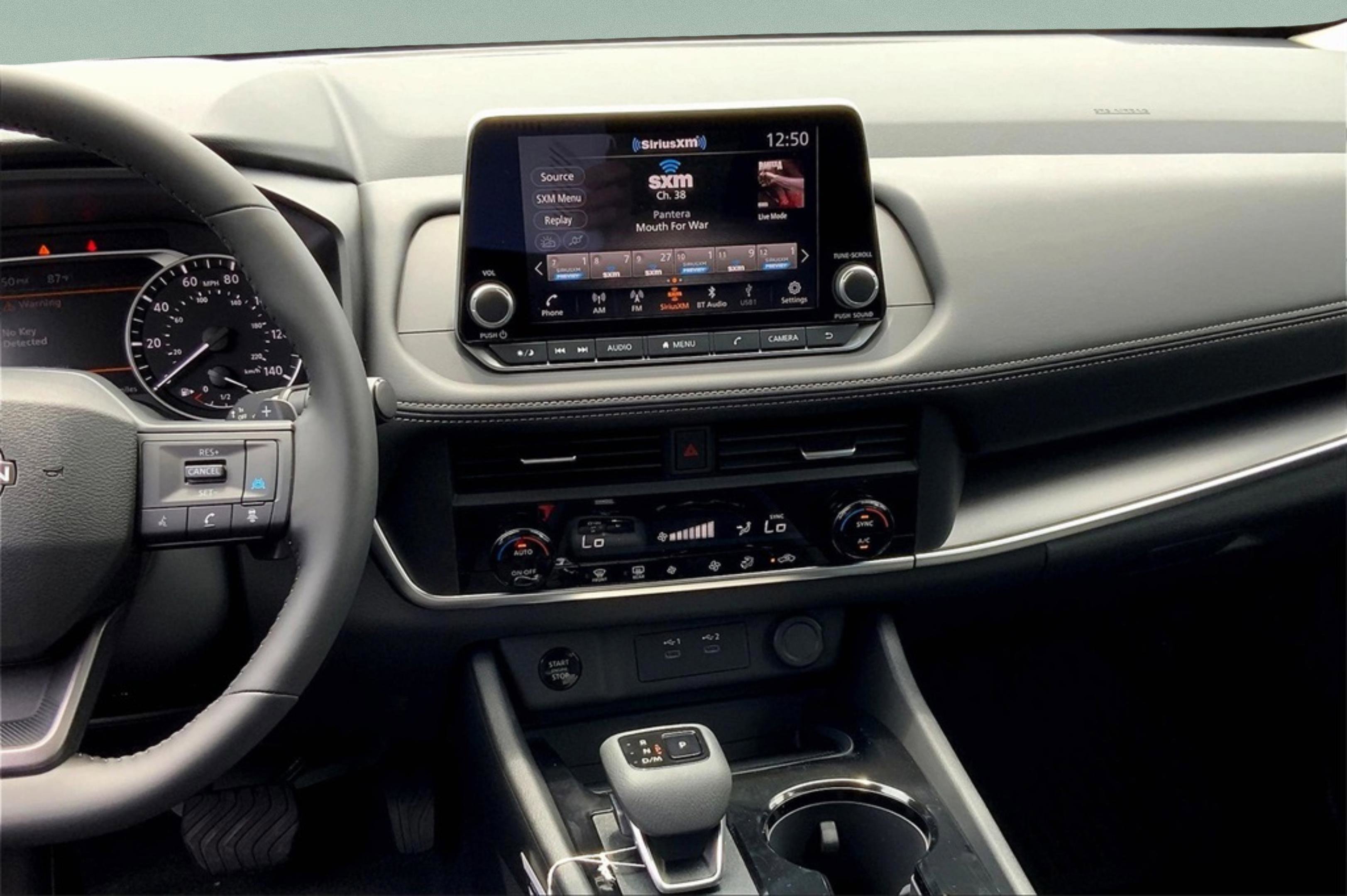 2026 Nissan Rogue SV photo 4