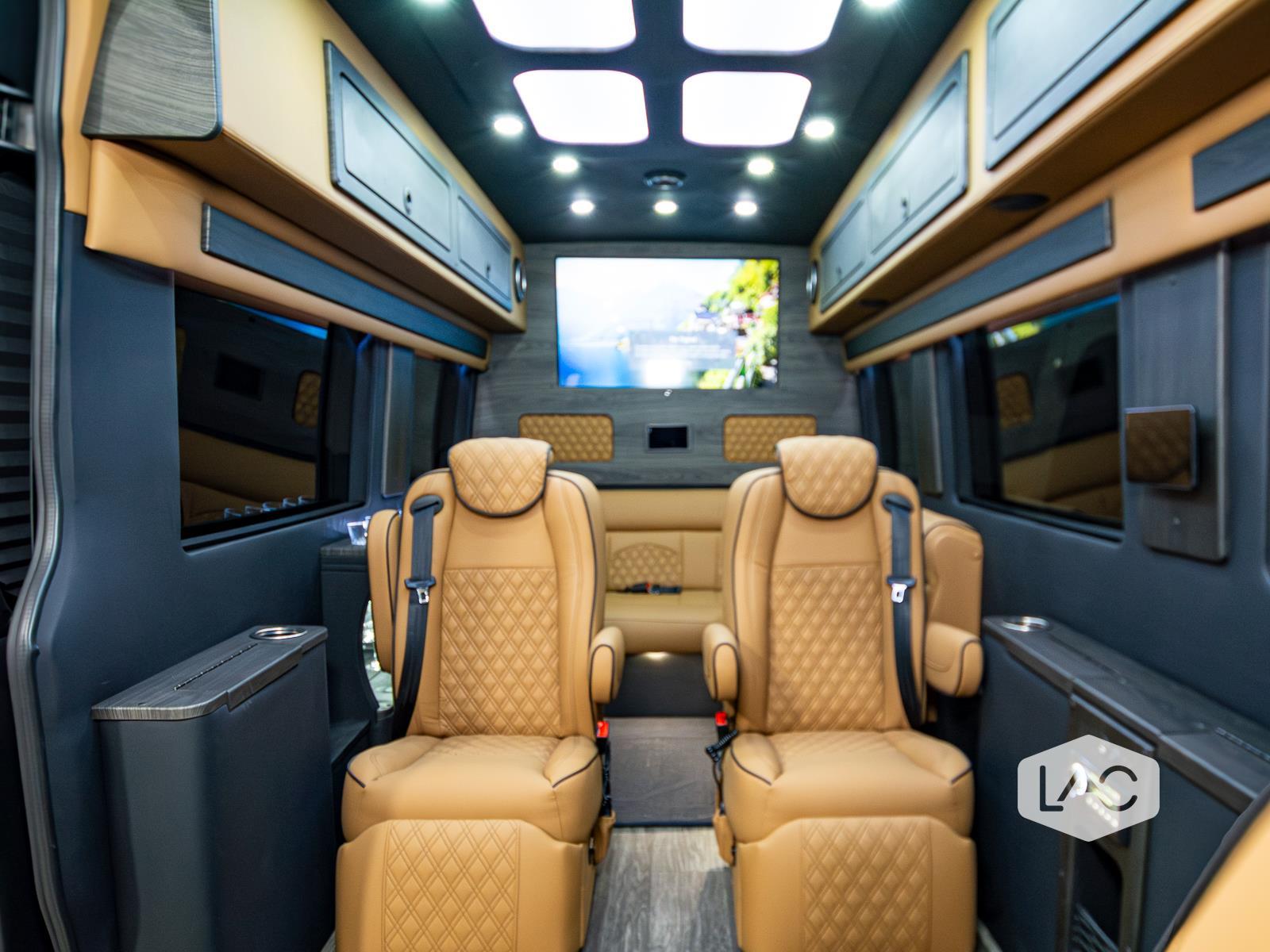 2024 Mercedes Benz Sprinter 3500 photo 6