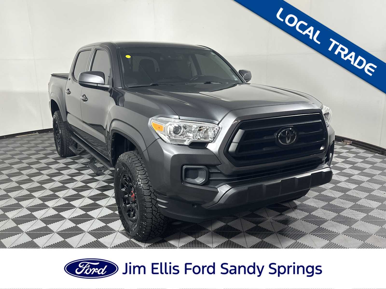 2023 Toyota Tacoma SR's photo