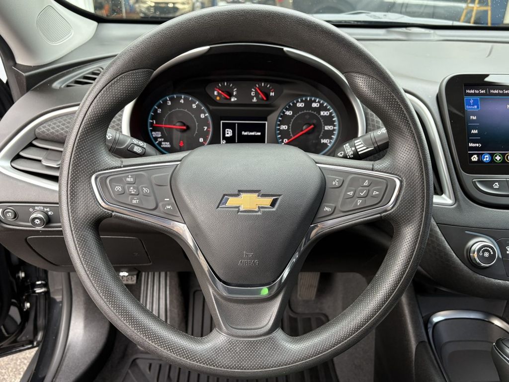 2020 Chevrolet Malibu LS photo 15