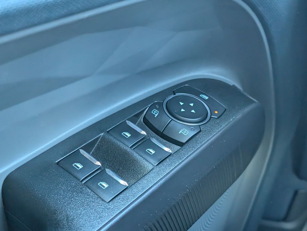 2024 Ford Maverick XLT photo 9