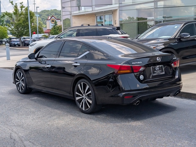 2019 Nissan Altima 2.5 Platinum photo 3