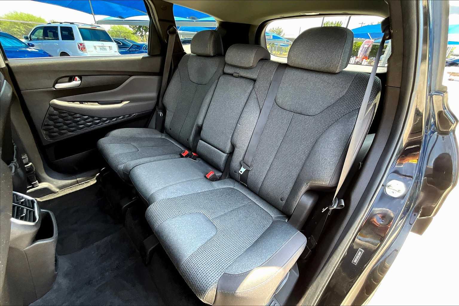 2020 Hyundai Santa Fe SEL photo 12