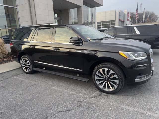 2024 Lincoln Navigator Reserve L's photo
