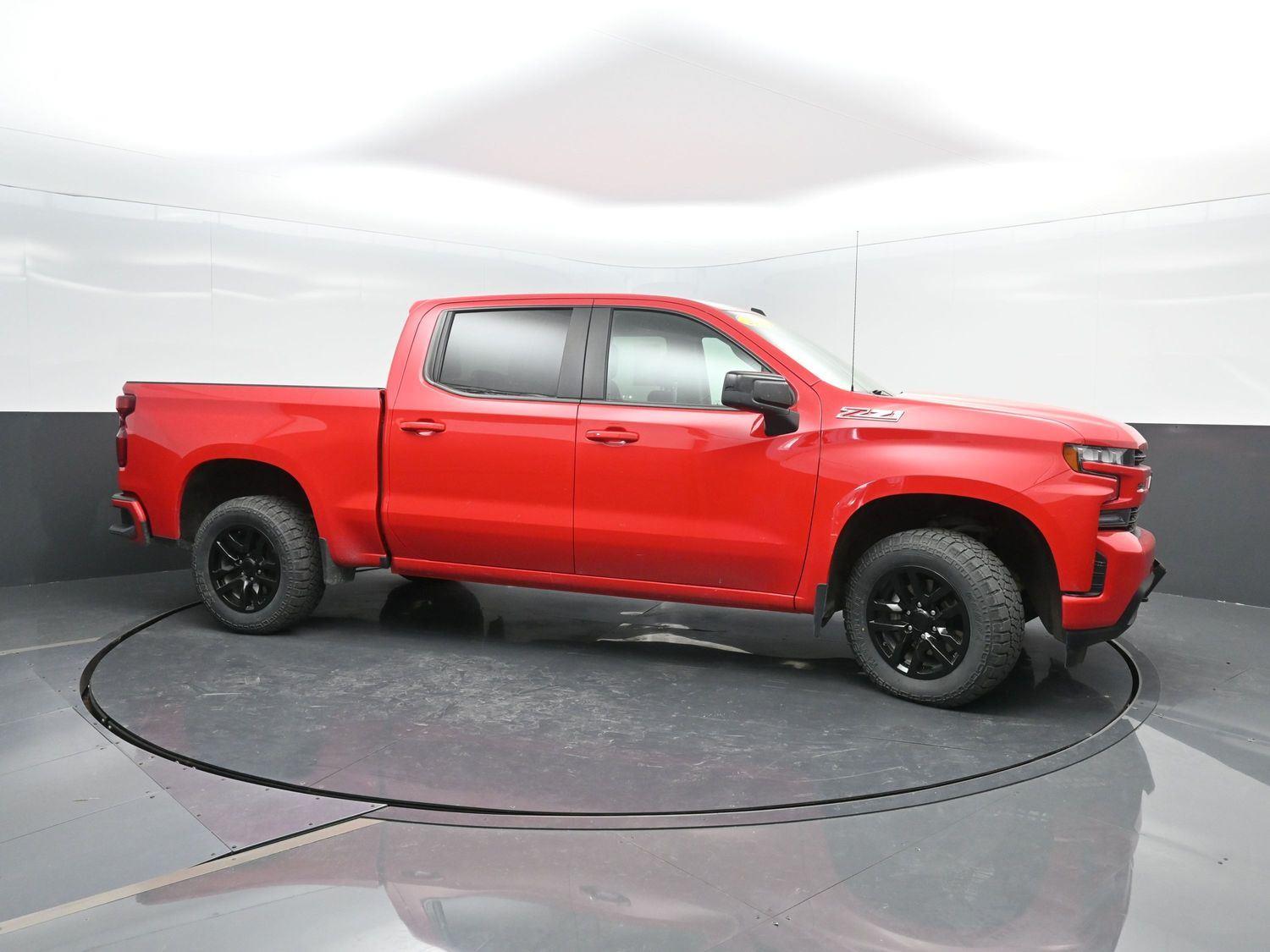 2021 Chevrolet Silverado 1500 RST photo 3