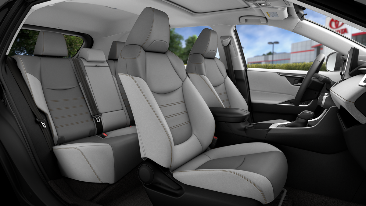 2025 Toyota RAV4 XLE Premium photo 14