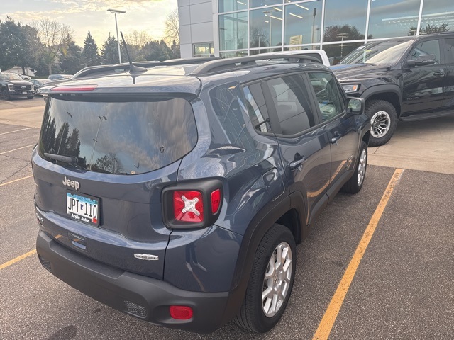 2022 Jeep Renegade Latitude photo 4