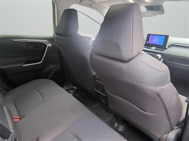 2024 Toyota RAV4 Hybrid LE photo 39