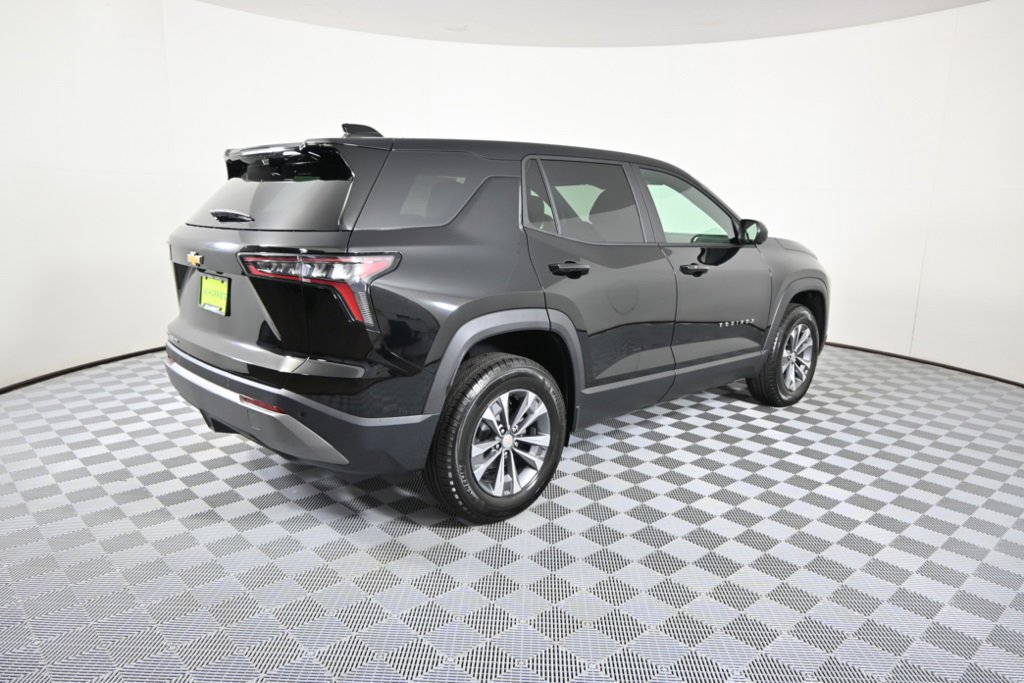 2026 Chevrolet Equinox LT photo 4