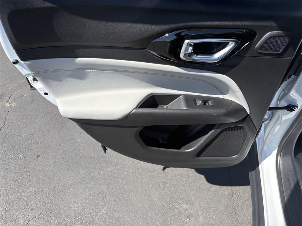 2022 Jeep Compass Limited photo 27
