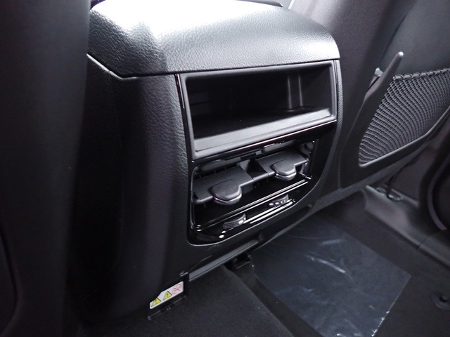 2025 Jeep Grand Cherokee Laredo X photo 13