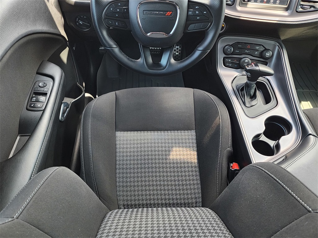 2023 Dodge Challenger R/T photo 10