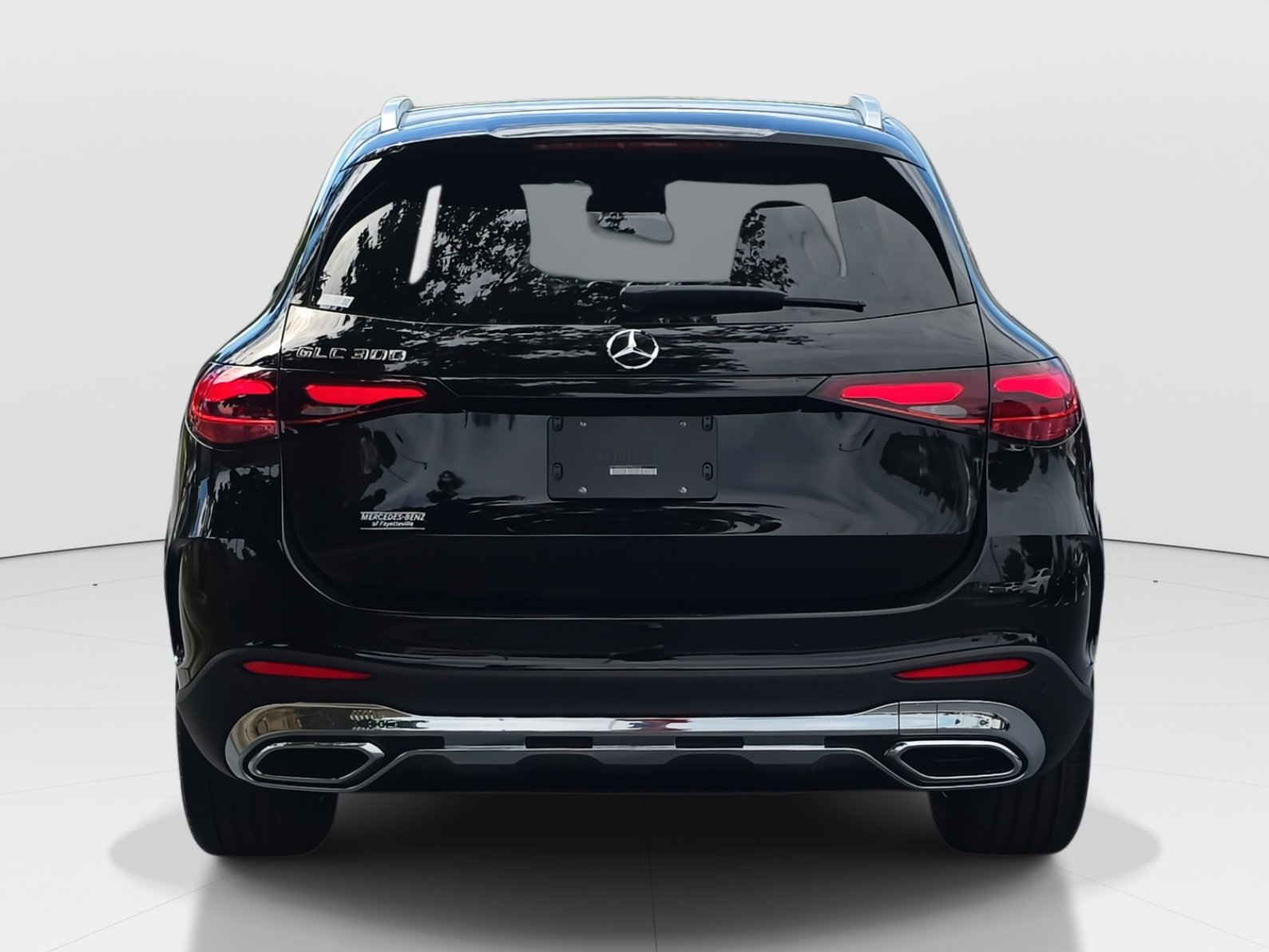 2026 Mercedes Benz GLC 300 photo 4