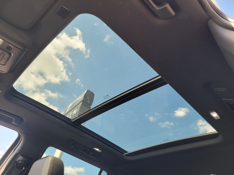 2022 Chevrolet Tahoe RST photo 18