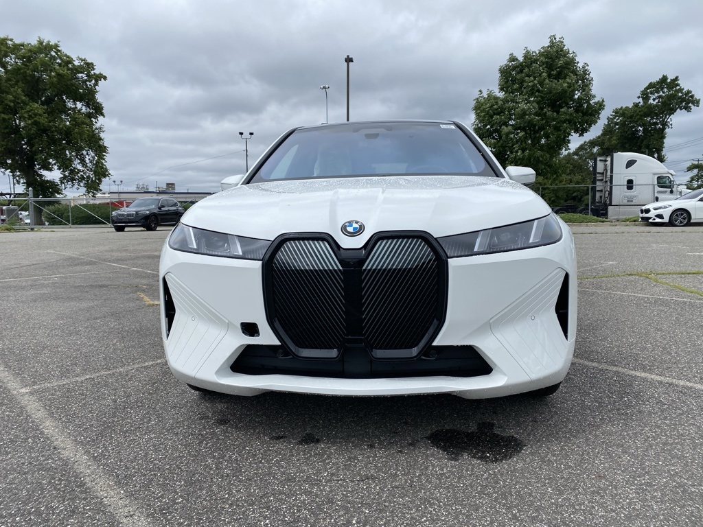 2026 Bmw iX photo 2