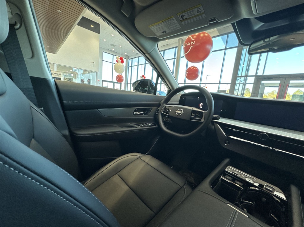 2025 Nissan Murano SL photo 13
